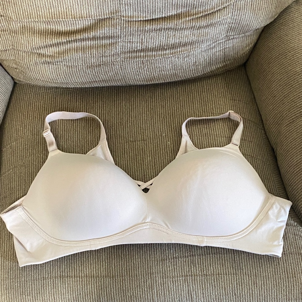 Wireless Light Cream T-Shirt Bra - Comfortable Everyday Support
